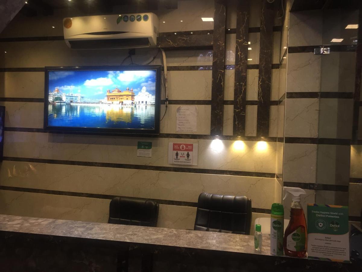 אמריצר Fabhotel Dm Residency מראה חיצוני תמונה