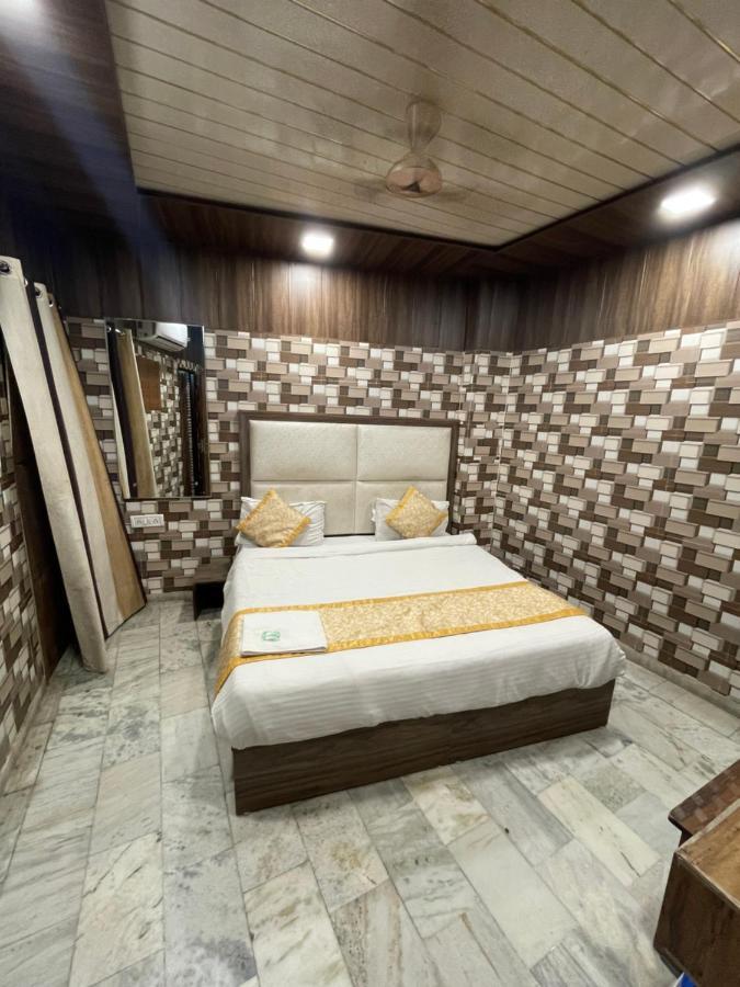 אמריצר Fabhotel Dm Residency מראה חיצוני תמונה