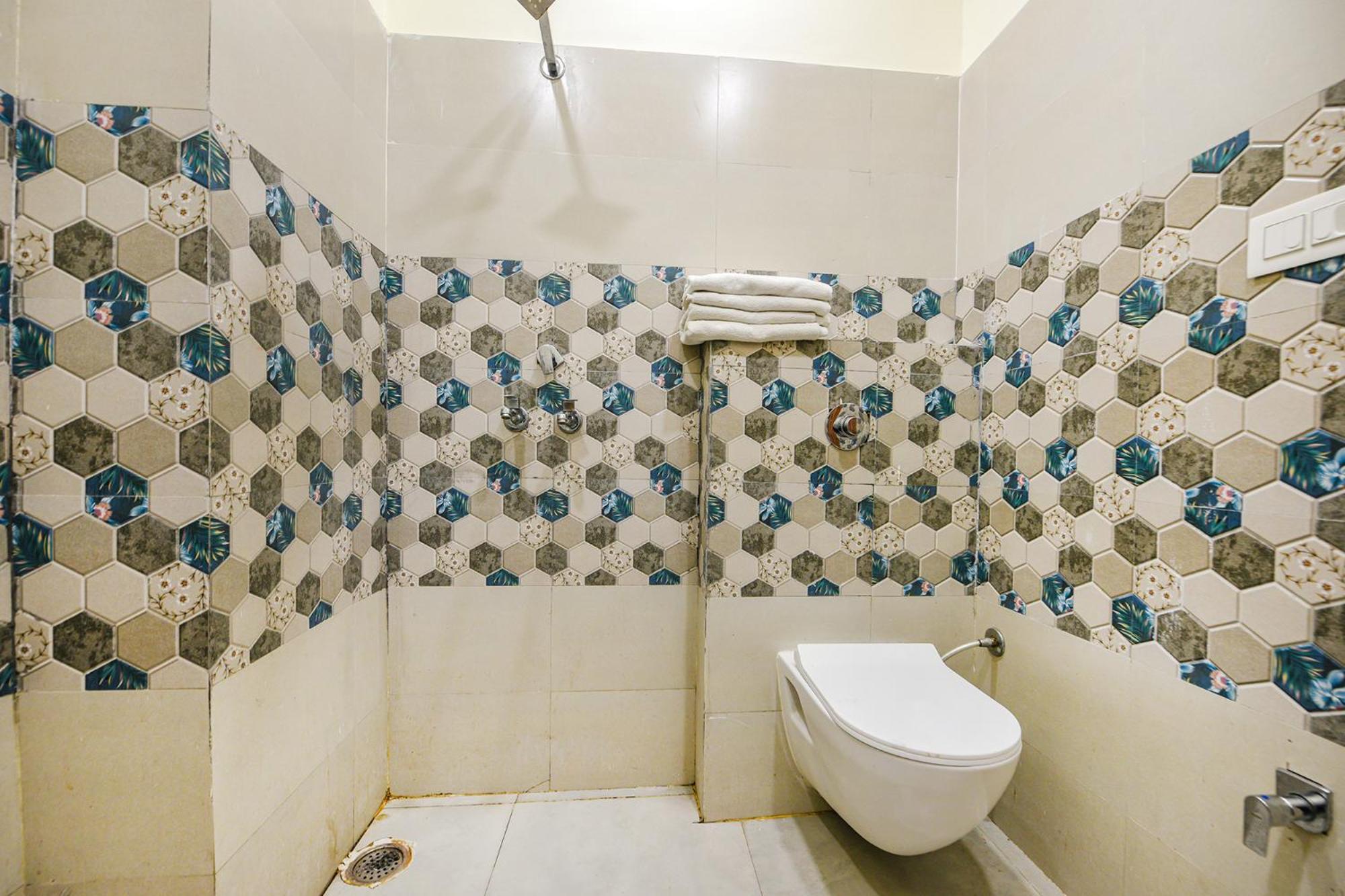 אמריצר Fabhotel Dm Residency מראה חיצוני תמונה