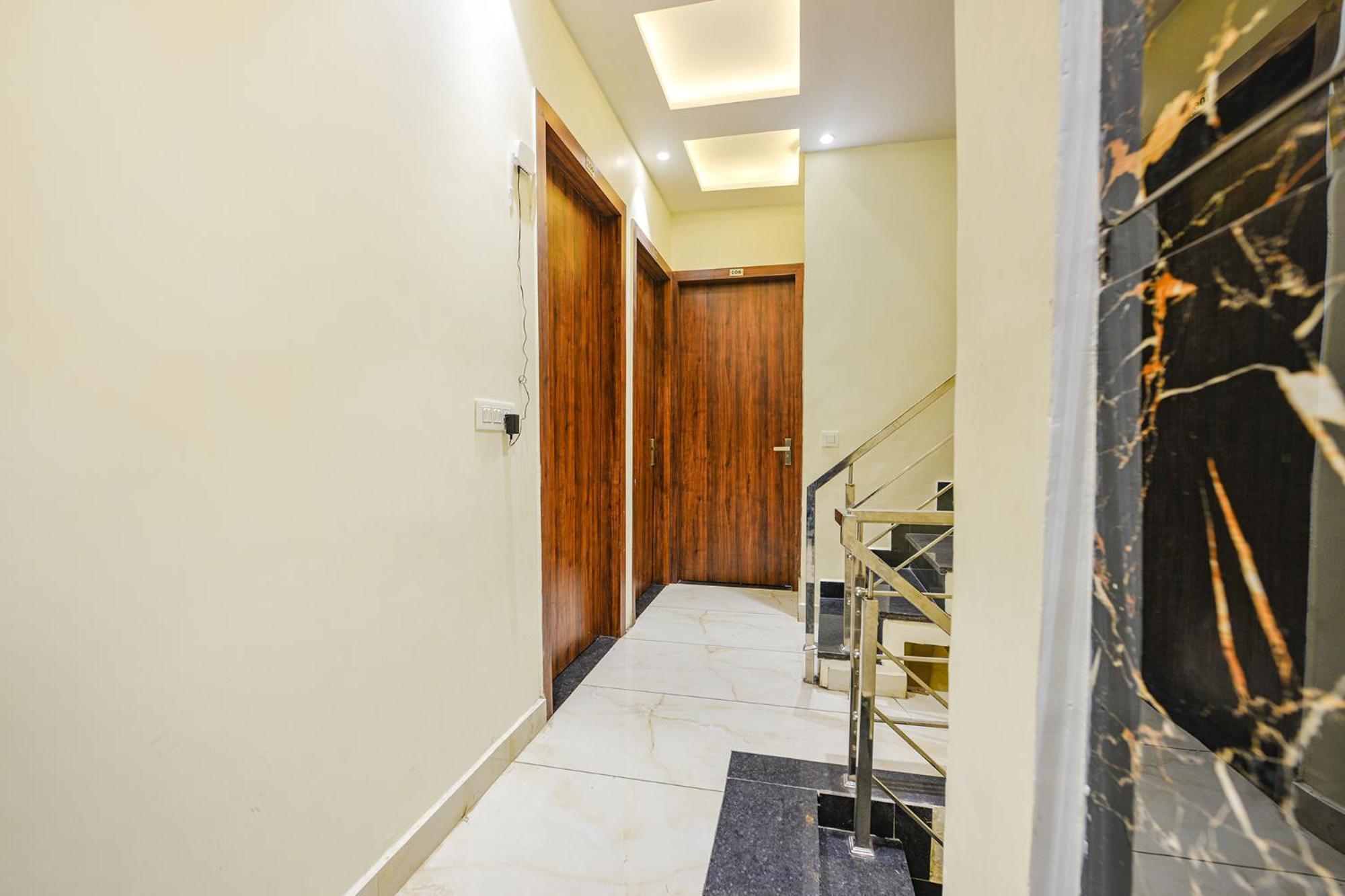 אמריצר Fabhotel Dm Residency מראה חיצוני תמונה
