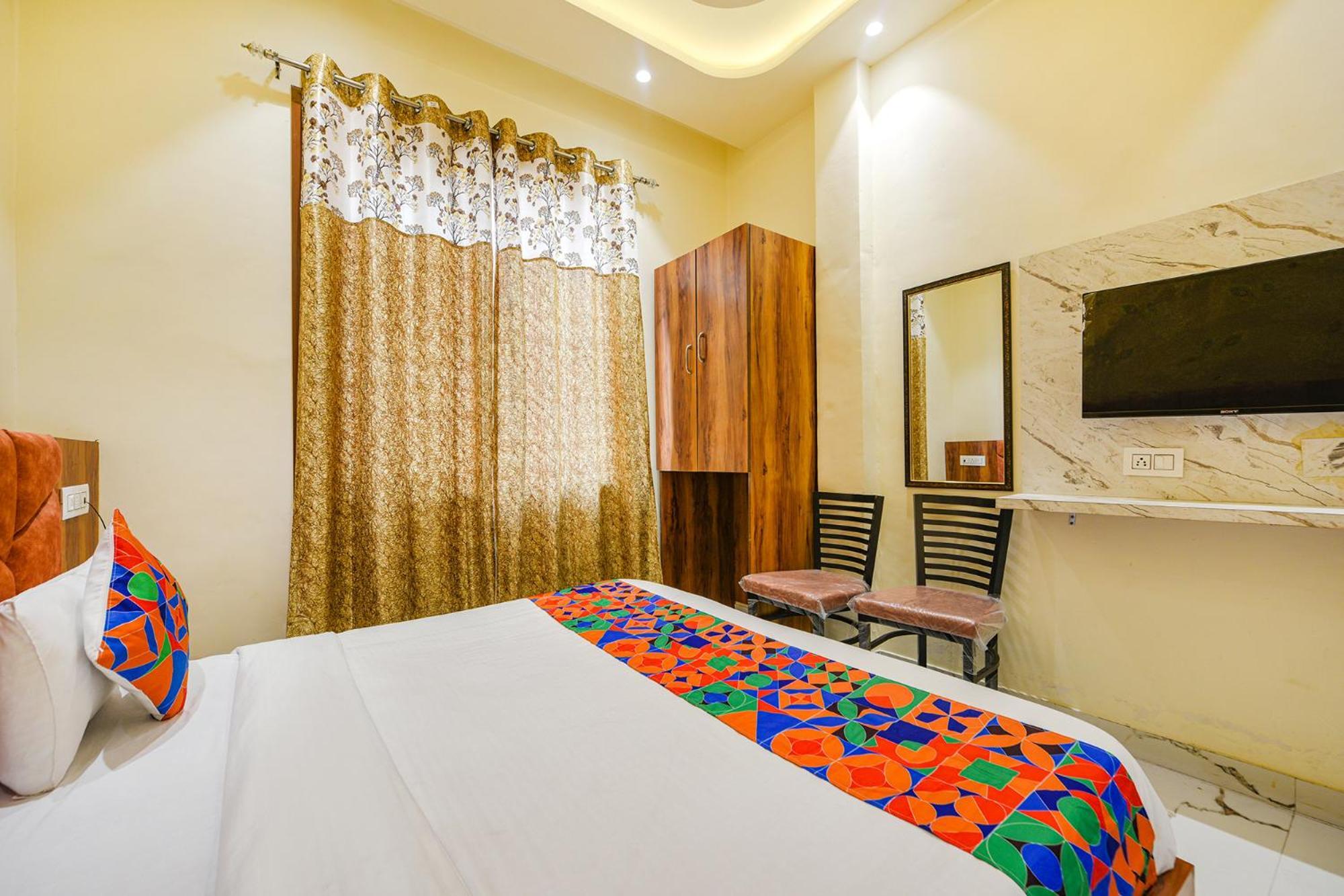 אמריצר Fabhotel Dm Residency מראה חיצוני תמונה