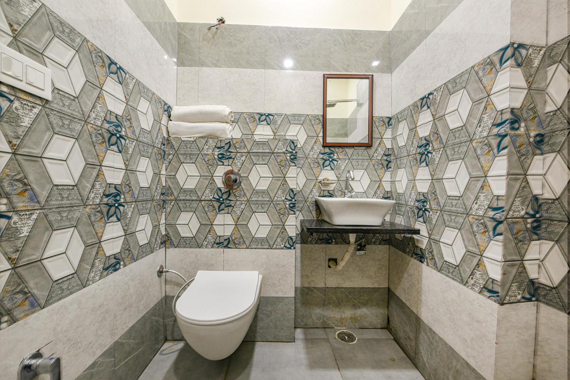 אמריצר Fabhotel Dm Residency מראה חיצוני תמונה