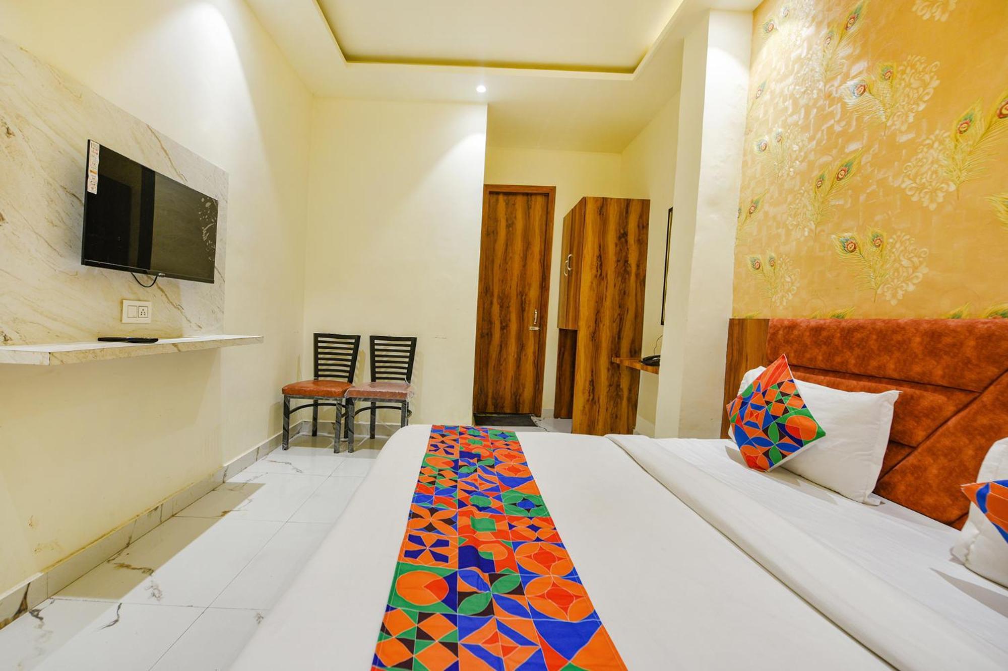 אמריצר Fabhotel Dm Residency מראה חיצוני תמונה